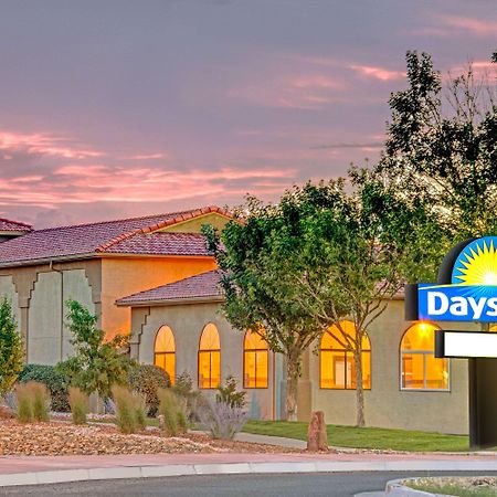 Days Inn By Wyndham Рио Ранчо Екстериор снимка
