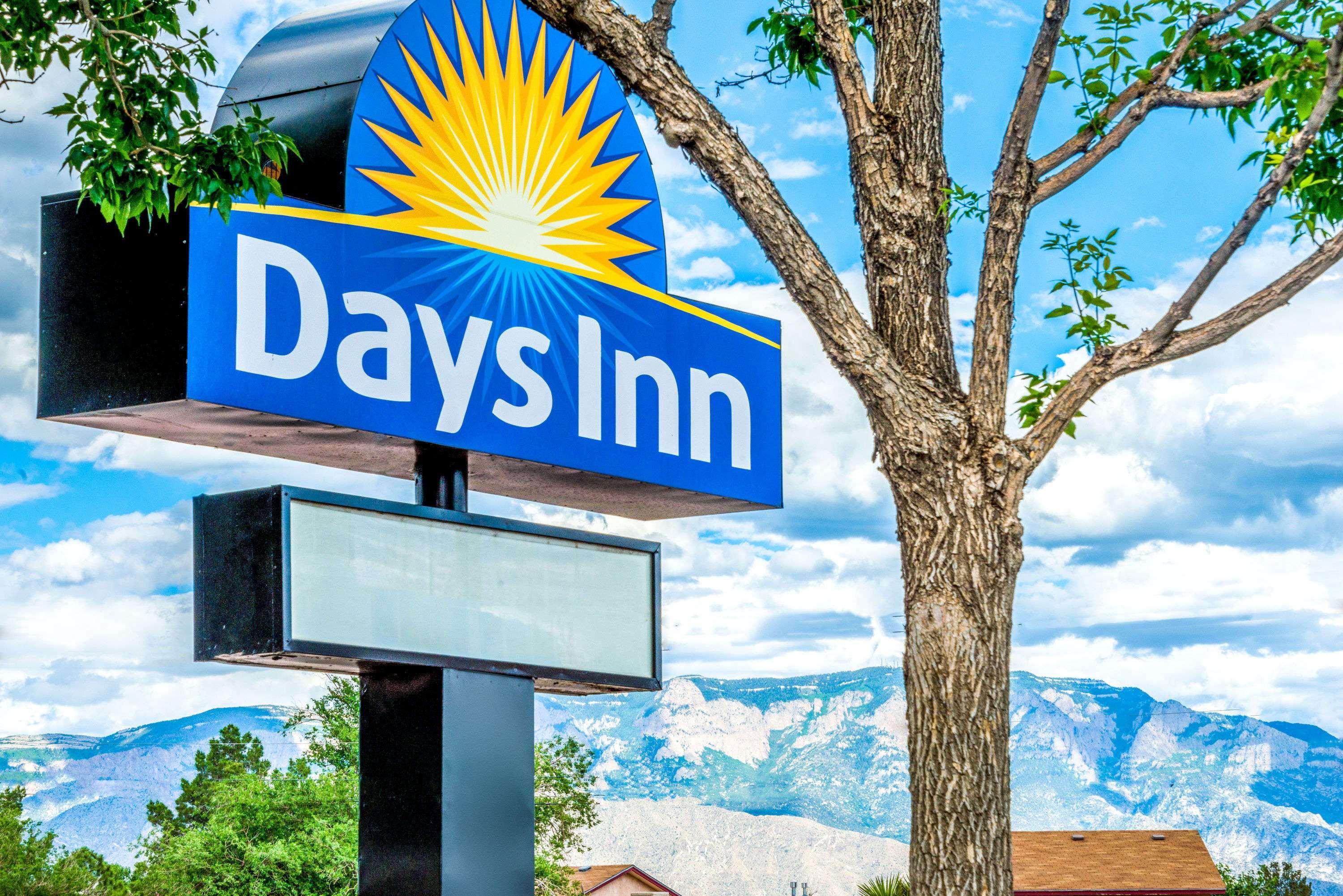 Days Inn By Wyndham Рио Ранчо Екстериор снимка